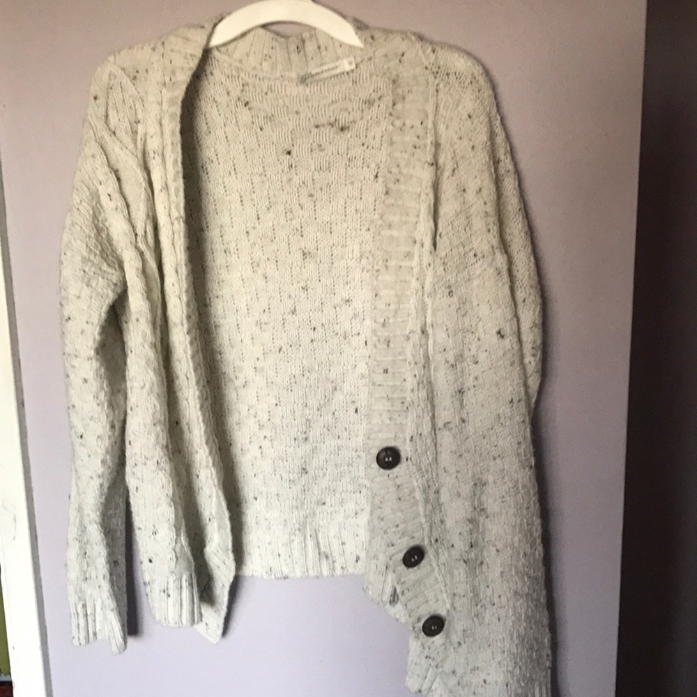 Warm cardigan with buttons